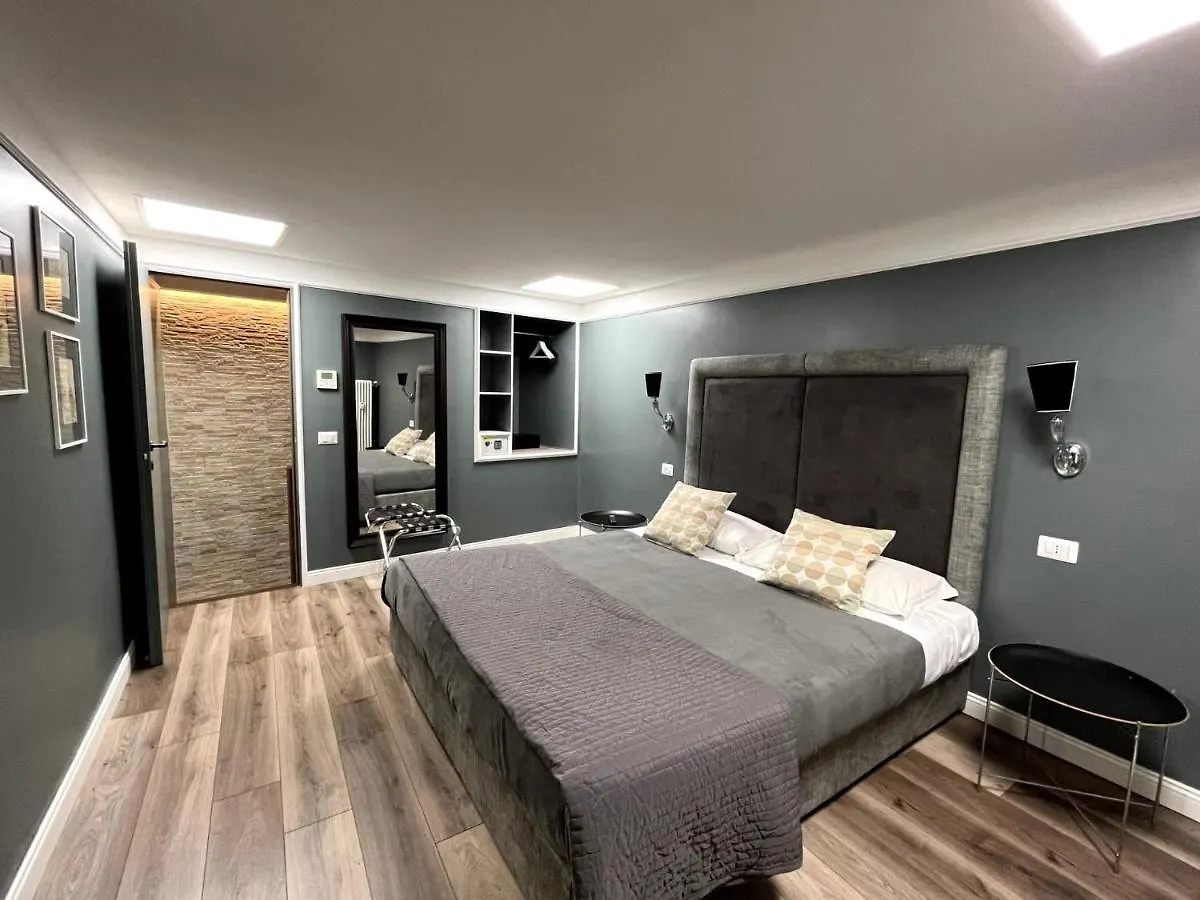 **  Hisuiterome - Aparthotel Italy